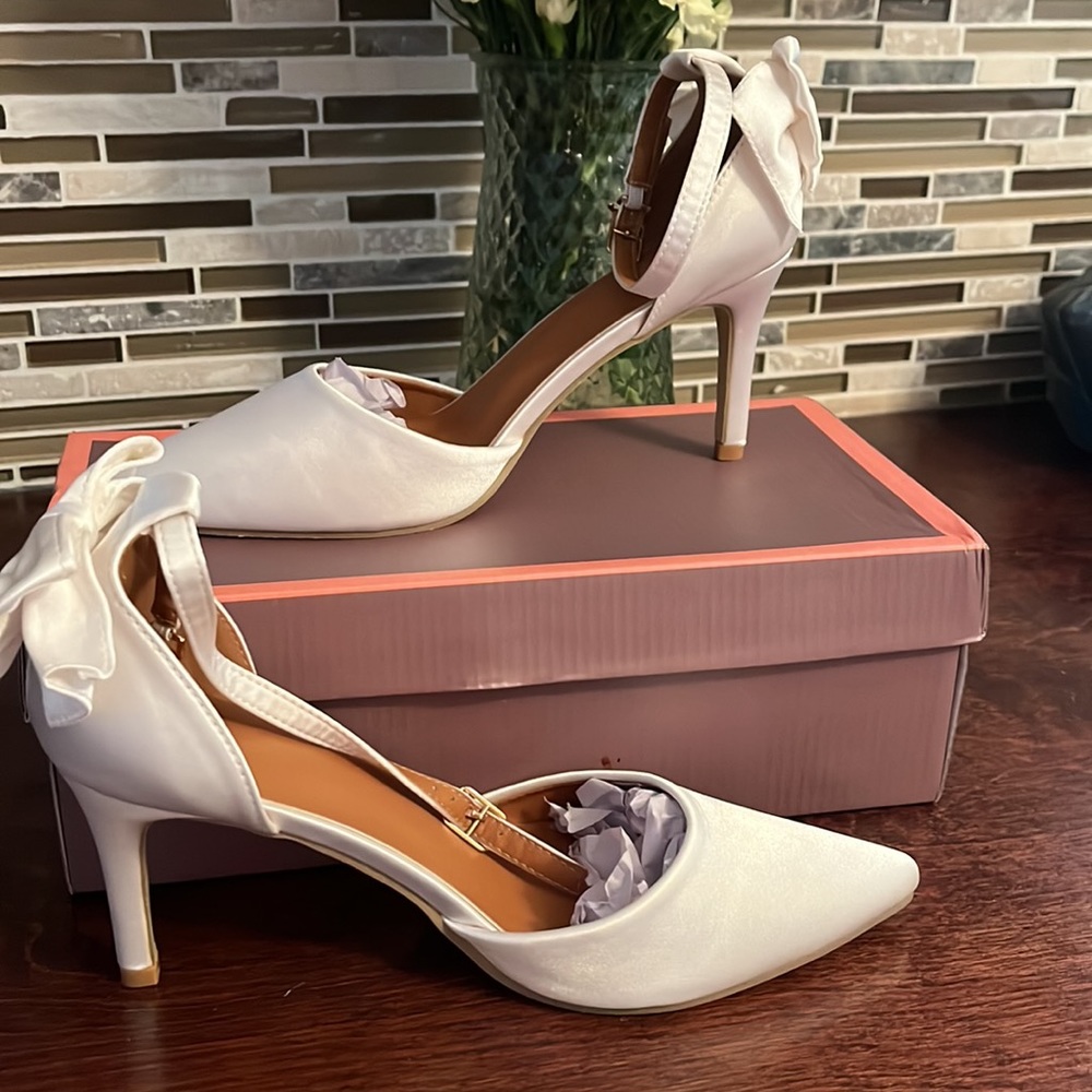 WEDDING HEELS